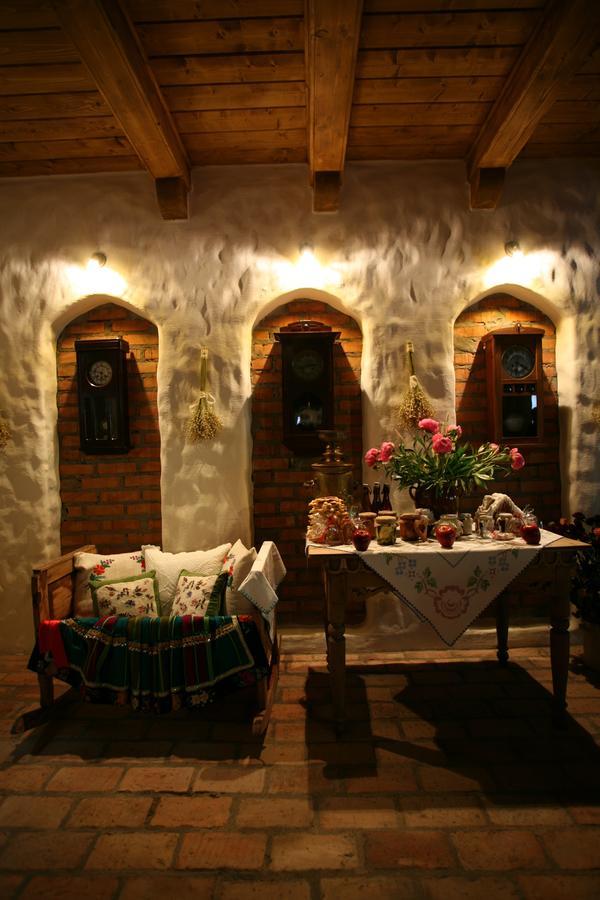 Aparthotel Lipowy Gosciniec Otwock Maly Exterior foto