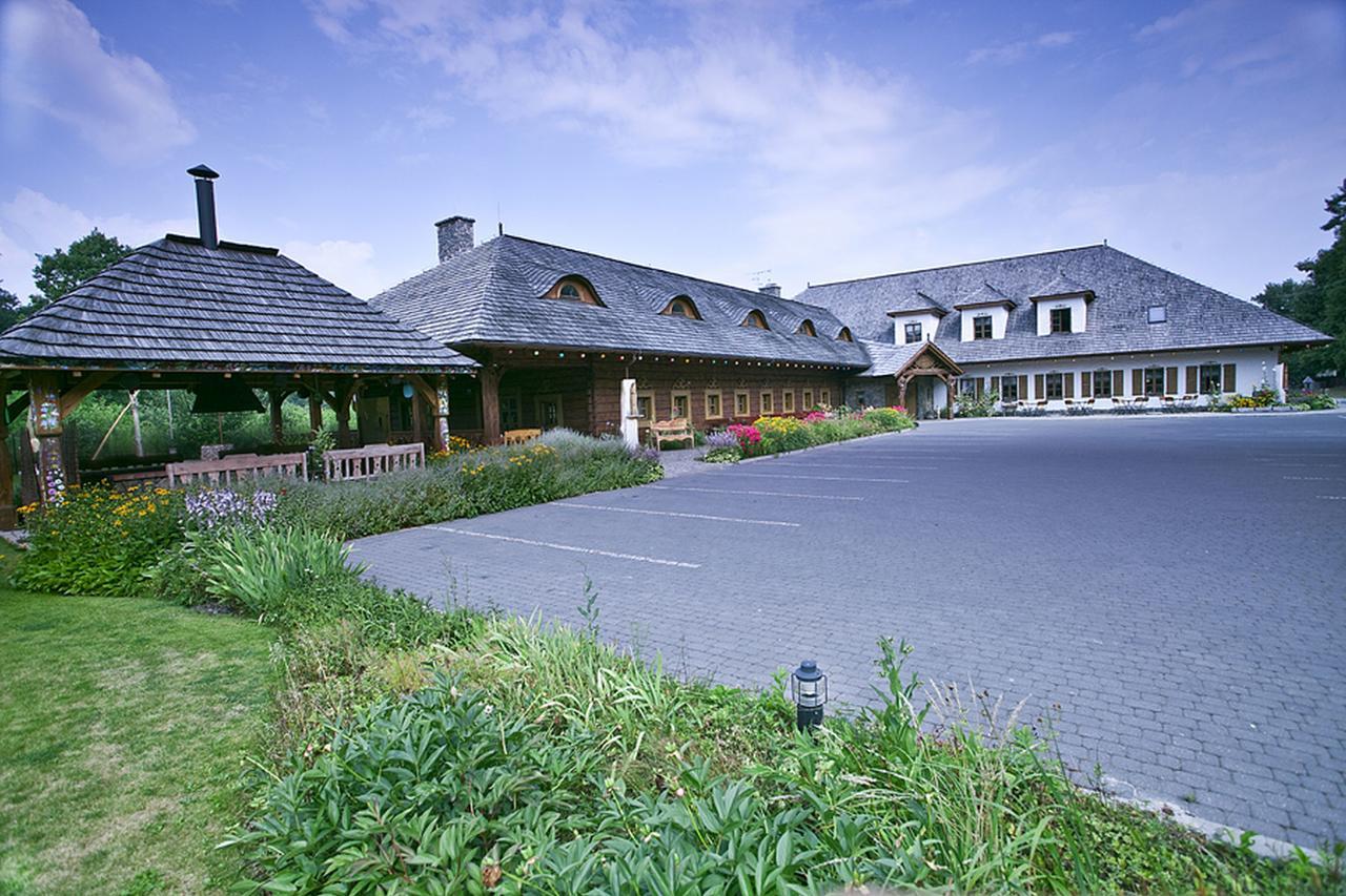 Aparthotel Lipowy Gosciniec Otwock Maly Exterior foto